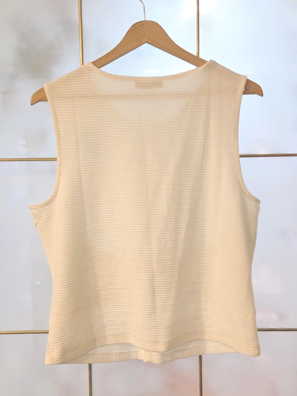 White Twist Ribbed Top - Picture 2 of 4